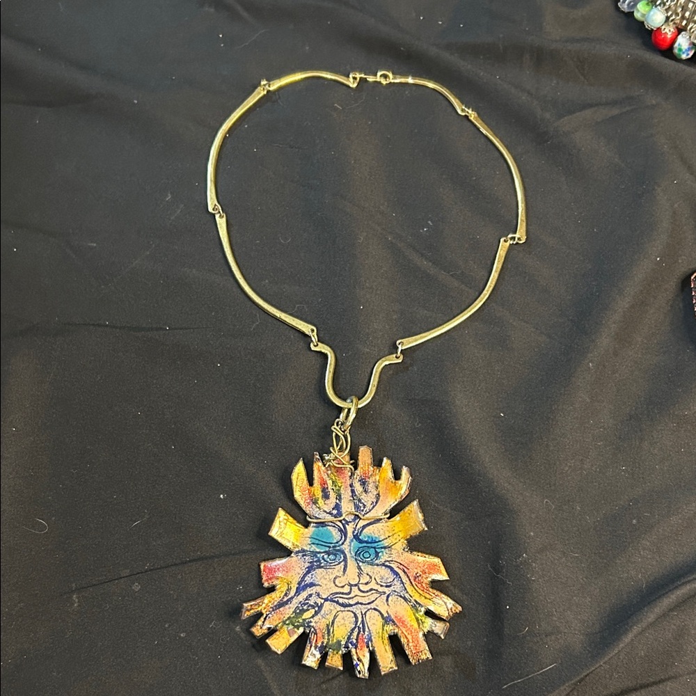 Statement Necklace! - Picture 8 of 16